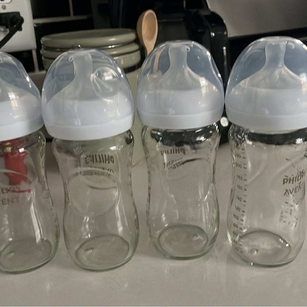 Philips Avent Glass Baby Bottles Set